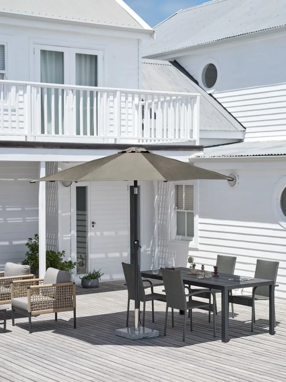 Parasol ogrodowy AGGER Ś300 oliwkowy