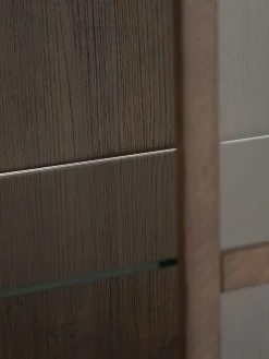 Witryna VESTERBY wysoka 2 drzwi ciemny dąb
